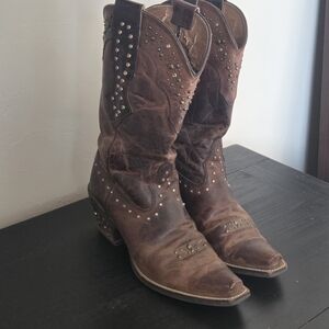 Vintage Studded Ariat Boots